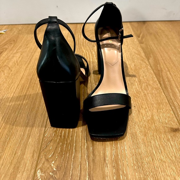 Black Aldo block heels- New - Picture 2 of 2